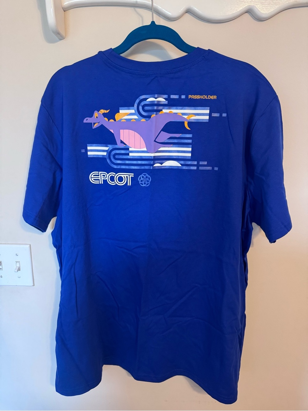 Disney Parks Epcot Annual Passholder T-Shirt - NWT